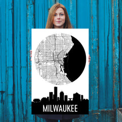 Milwaukee Skyline Silhouette Art Prints